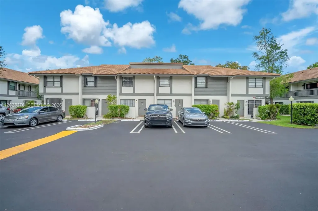 9764 NW 14th Street Coral Springs FL 33071