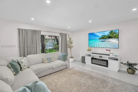 9764 NW 14th Street Coral Springs FL 33071