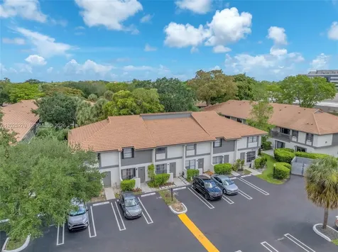 9764 NW 14th Street Coral Springs FL 33071