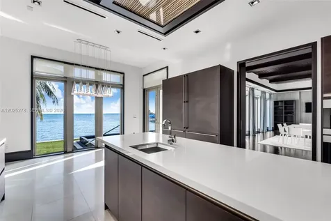 760 S Mashta Drive Key Biscayne FL 33149