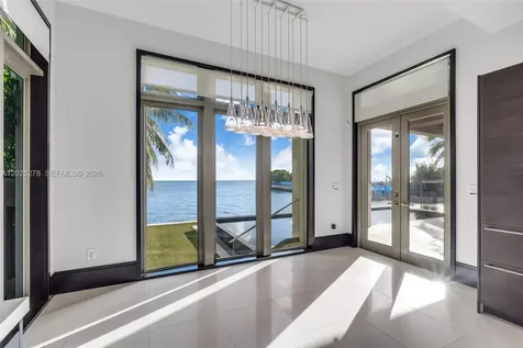 760 S Mashta Drive Key Biscayne FL 33149