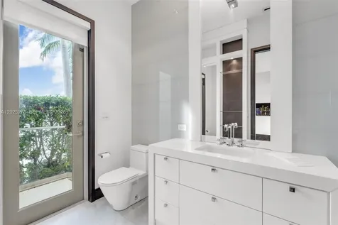 760 S Mashta Drive Key Biscayne FL 33149
