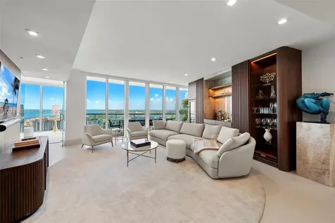1000 S Pointe Drive Miami Beach FL 33139