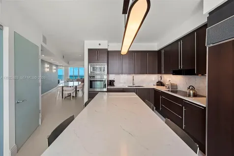 1000 S Pointe Drive Miami Beach FL 33139