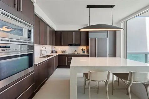 1000 S Pointe Drive Miami Beach FL 33139