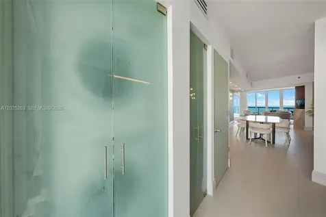 1000 S Pointe Drive Miami Beach FL 33139