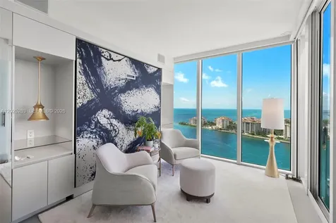 1000 S Pointe Drive Miami Beach FL 33139