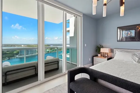 1000 S Pointe Drive Miami Beach FL 33139