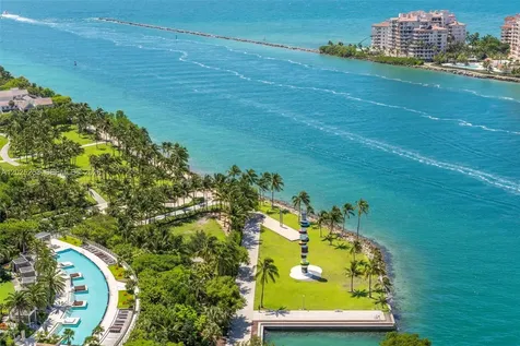 1000 S Pointe Drive Miami Beach FL 33139
