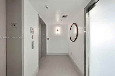 1000 S Pointe Drive Miami Beach FL 33139