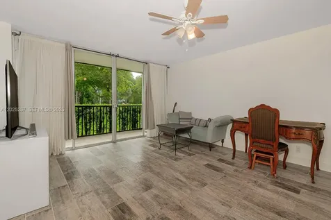 3401 N Country Club Drive Aventura FL 33180