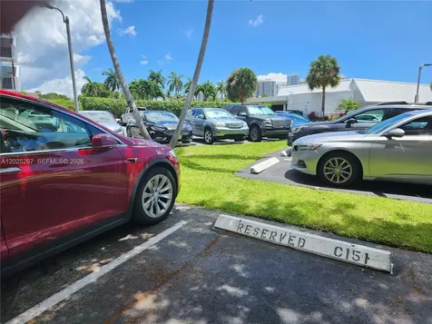 3401 N Country Club Drive Aventura FL 33180