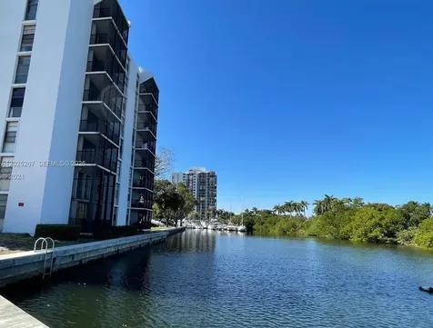 3401 N Country Club Drive Aventura FL 33180
