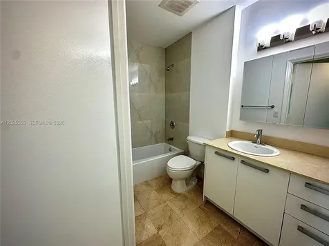 2525 SW 3rd Avenue Miami FL 33129