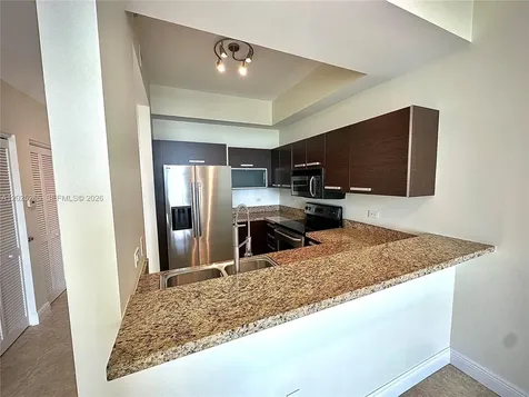 2525 SW 3rd Avenue Miami FL 33129