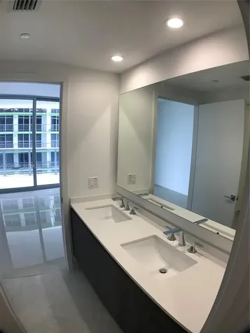 488 NE 18th Street Miami FL 33132