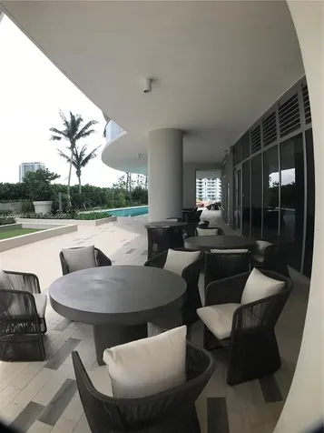 488 NE 18th Street Miami FL 33132