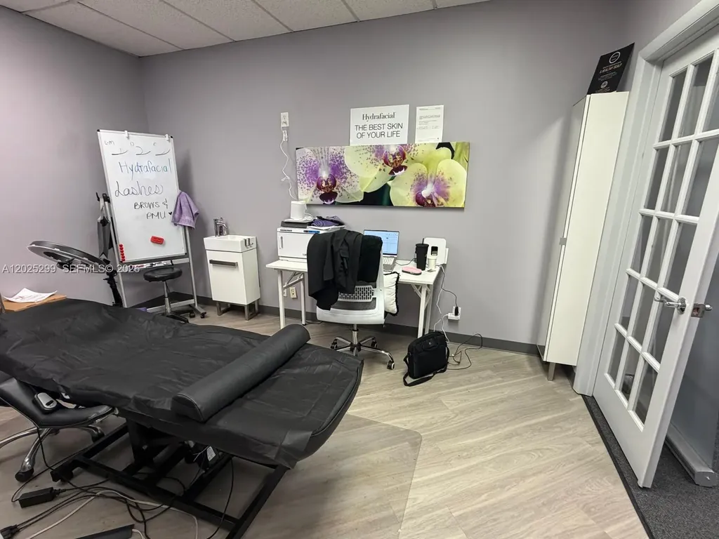 2700-2750 N 29th Avenue Hollywood FL 33020