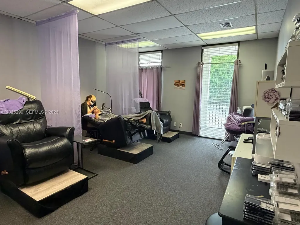 2700-2750 N 29th Avenue Hollywood FL 33020