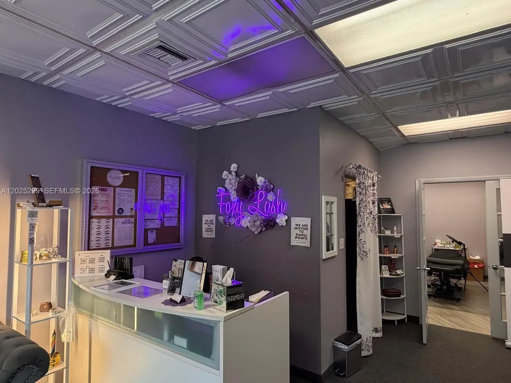 2700-2750 N 29th Avenue Hollywood FL 33020