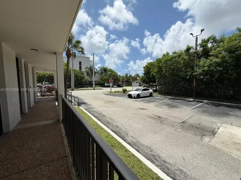 2700-2750 N 29th Avenue Hollywood FL 33020