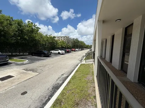2700-2750 N 29th Avenue Hollywood FL 33020