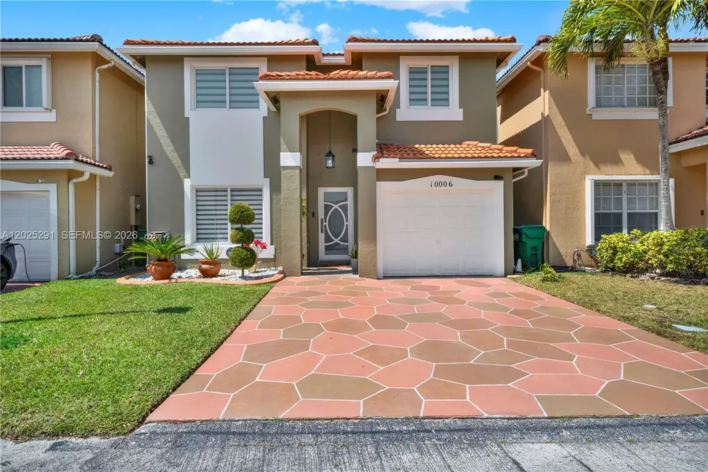 10006 SW 162nd Path Miami FL 33196