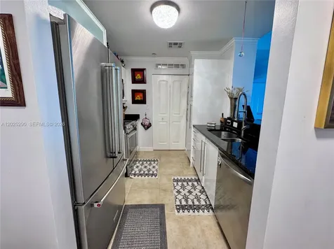 7355 SW 89th Street Miami FL 33156