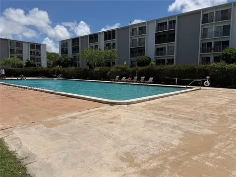 8560 N Sherman Circle Miramar FL 33025