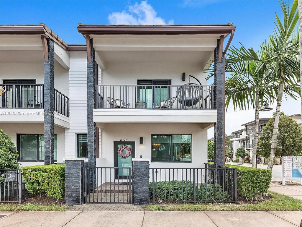 8398 NW 51st Terrace Doral FL 33166