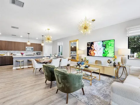 8398 NW 51st Terrace Doral FL 33166
