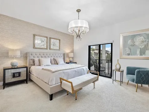 8398 NW 51st Terrace Doral FL 33166