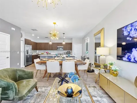 8398 NW 51st Terrace Doral FL 33166