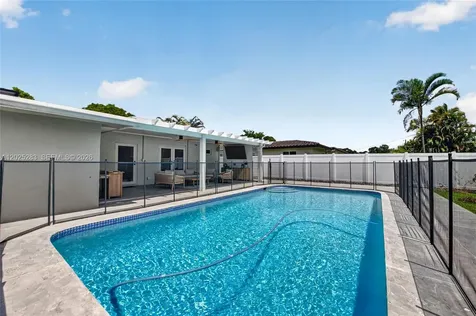 410 SW 55th Avenue Plantation FL 33317