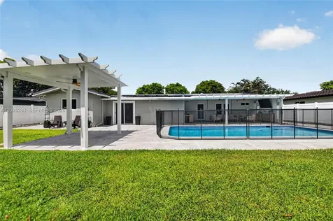 410 SW 55th Avenue Plantation FL 33317