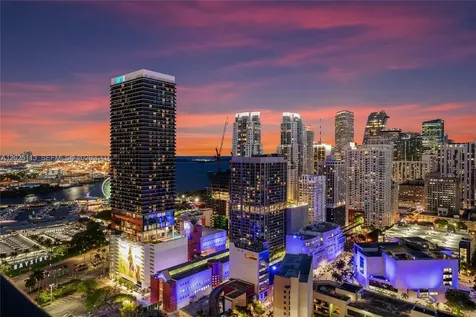 159 NE 6th Street Miami FL 33132