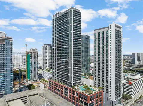 159 NE 6th Street Miami FL 33132