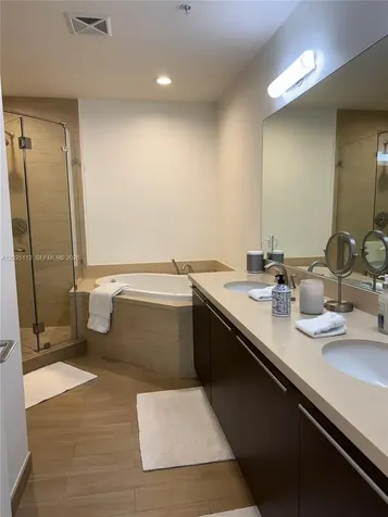 7928 East Drive North Bay Village FL 33141