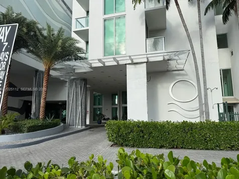 7928 East Drive North Bay Village FL 33141