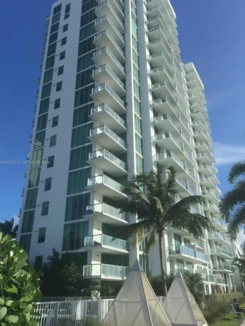 7928 East Drive North Bay Village FL 33141