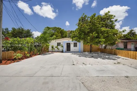 10204 SW 173rd Street Miami FL 33157