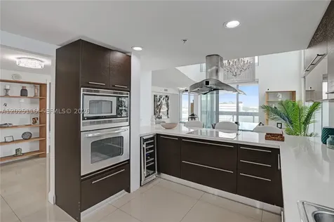 7930 East Drive North Bay Village FL 33141
