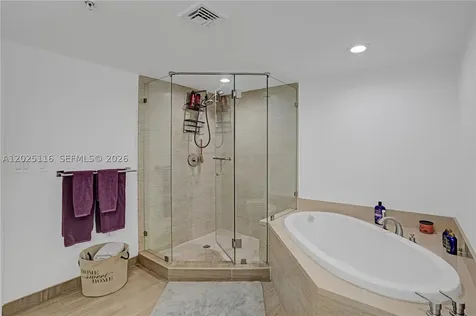7930 East Drive North Bay Village FL 33141