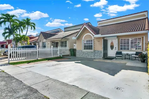 7462 W 29th Way Hialeah FL 33018