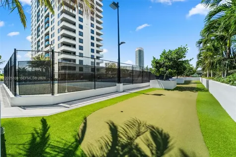1330 West Avenue Miami Beach FL 33139