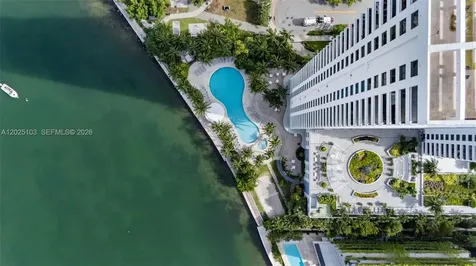 1330 West Avenue Miami Beach FL 33139
