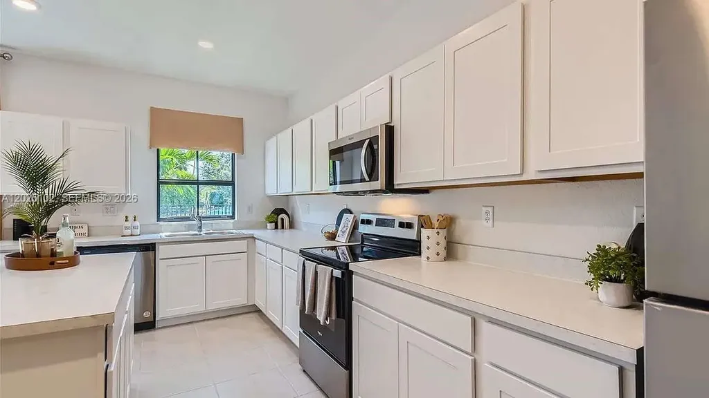 876 NW 3rd Way Pompano Beach FL 33060