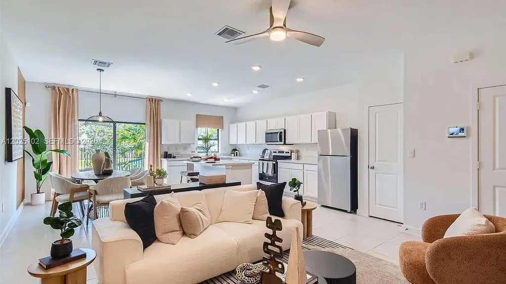 876 NW 3rd Way Pompano Beach FL 33060