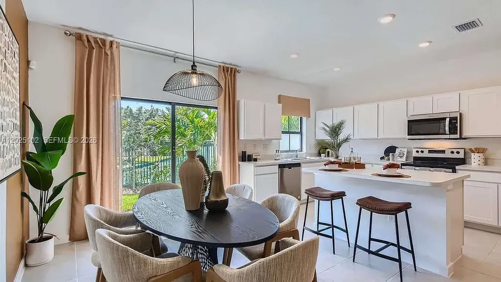 876 NW 3rd Way Pompano Beach FL 33060