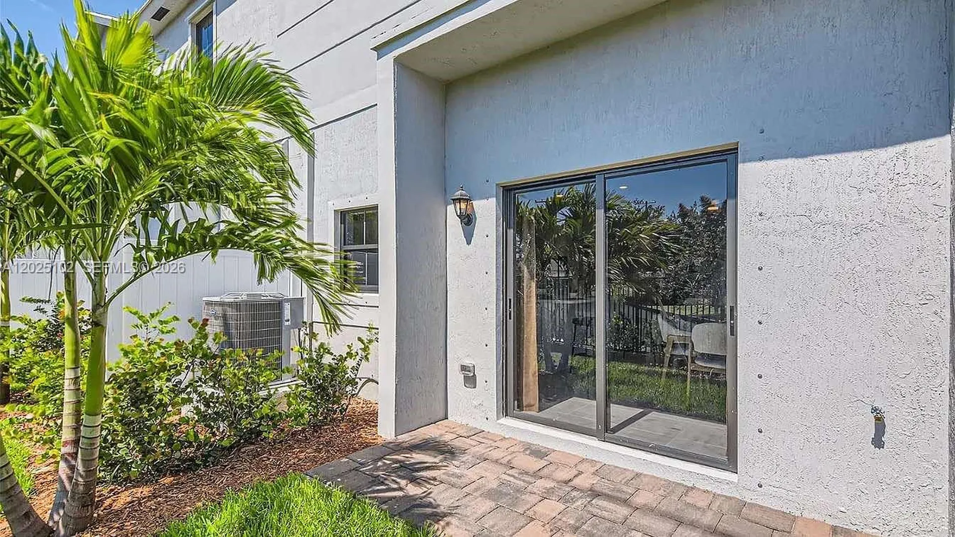 876 NW 3rd Way Pompano Beach FL 33060